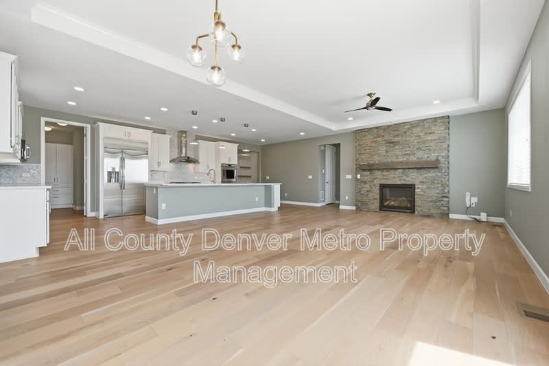 16910 W 95th Place – photo 1