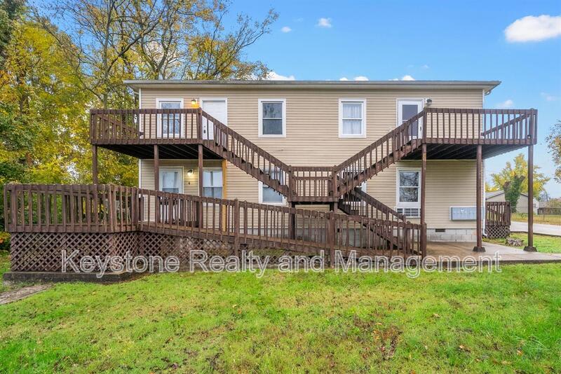 1525 Ferrel Street – photo 1 of 16