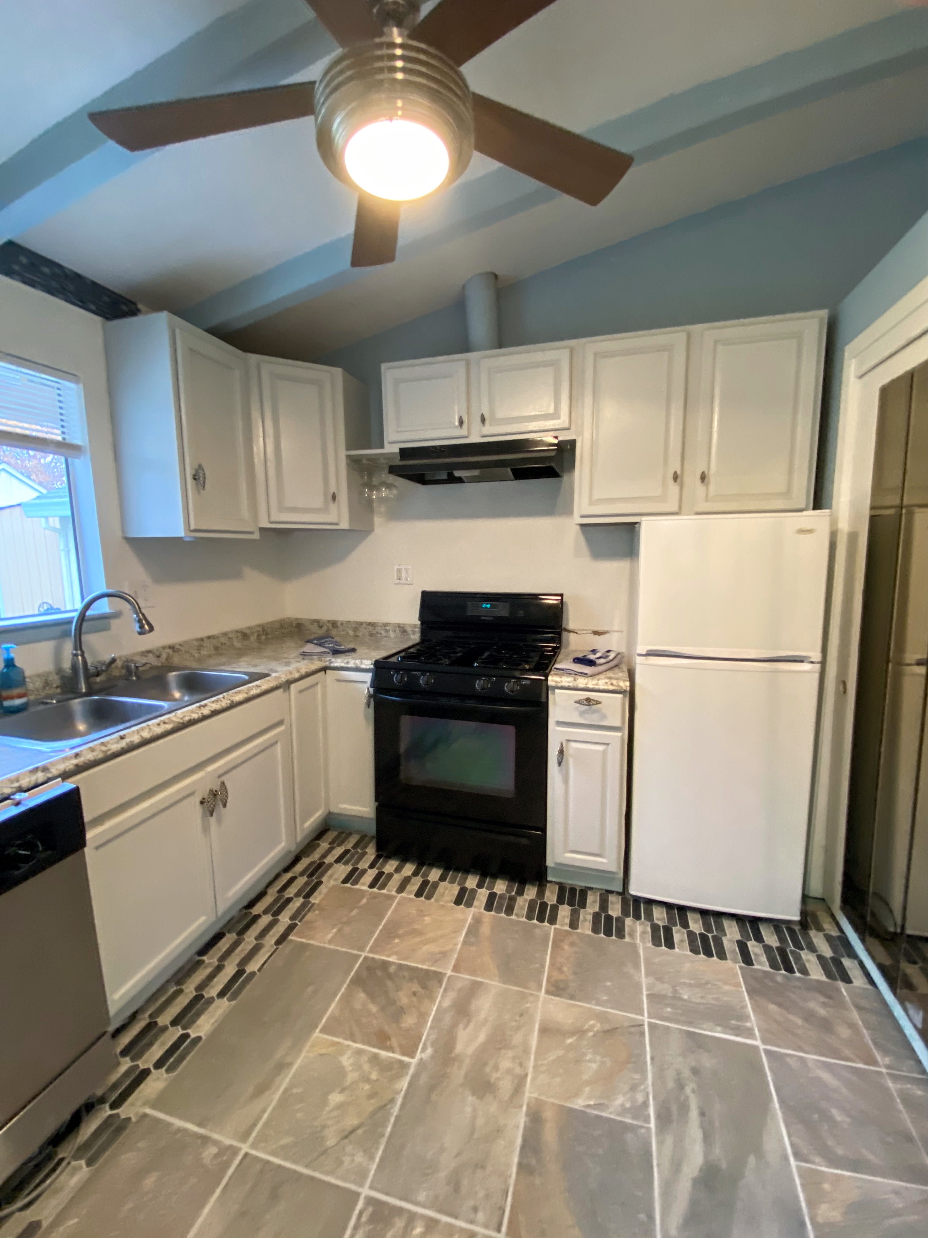 707 Cirby Way – photo 1 of 24