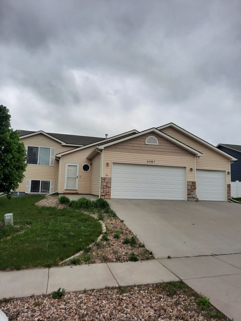 4 BED – photo 1 of 25