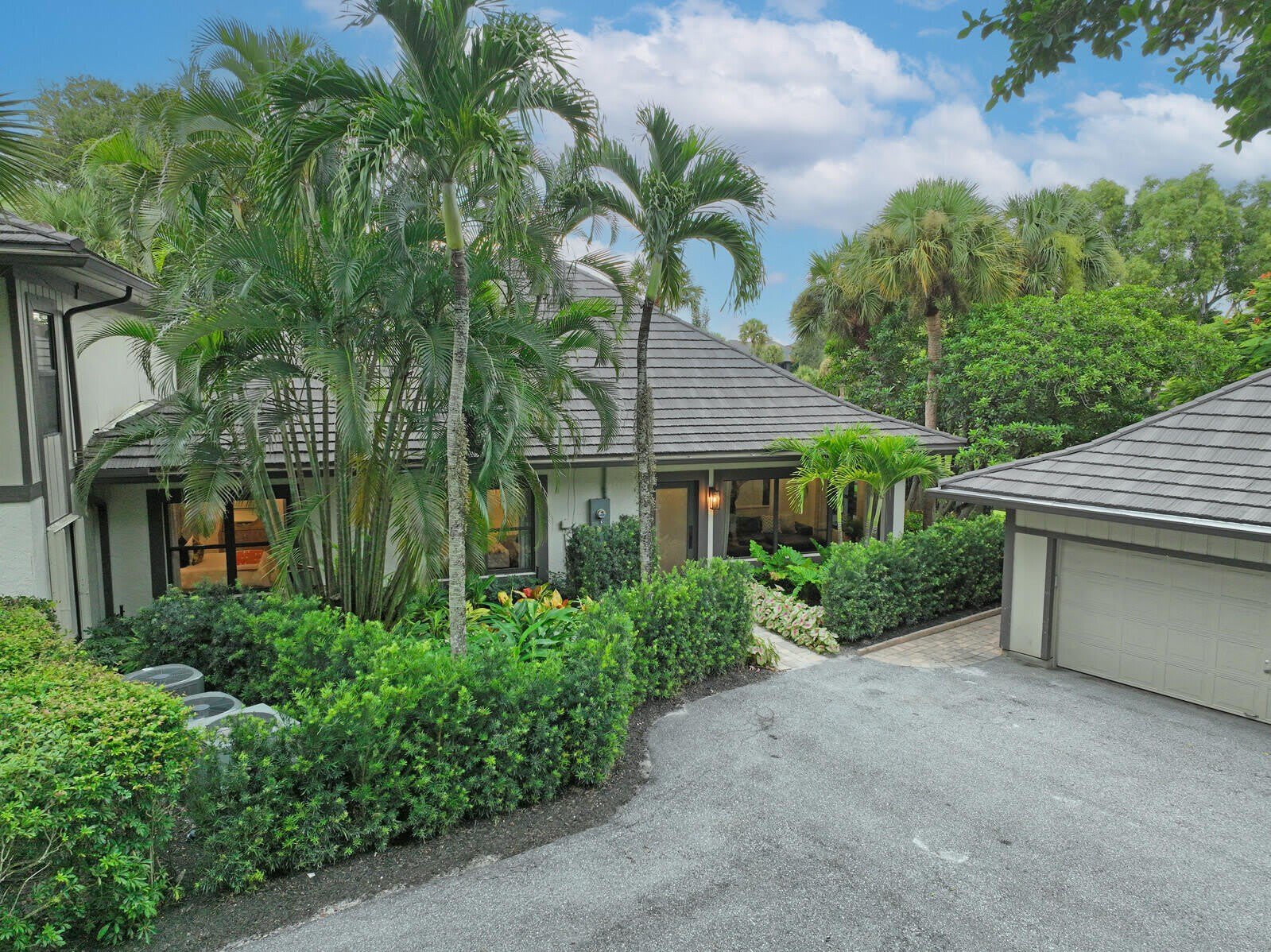2735 POLO ISLAND Drive – photo 1