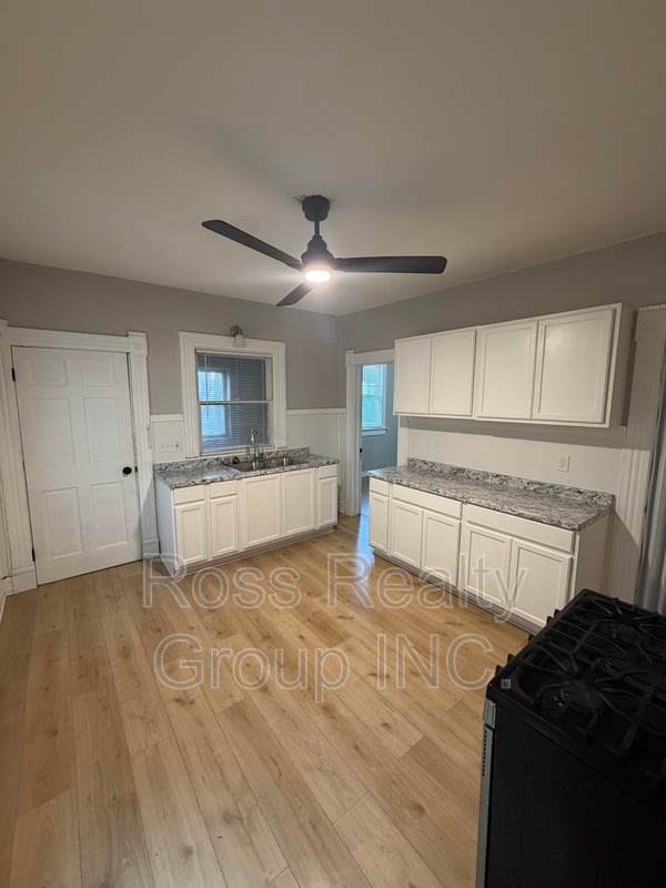 1121 Delence – photo 1