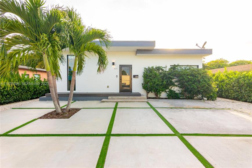 14000 NE 16th Ct – photo 1