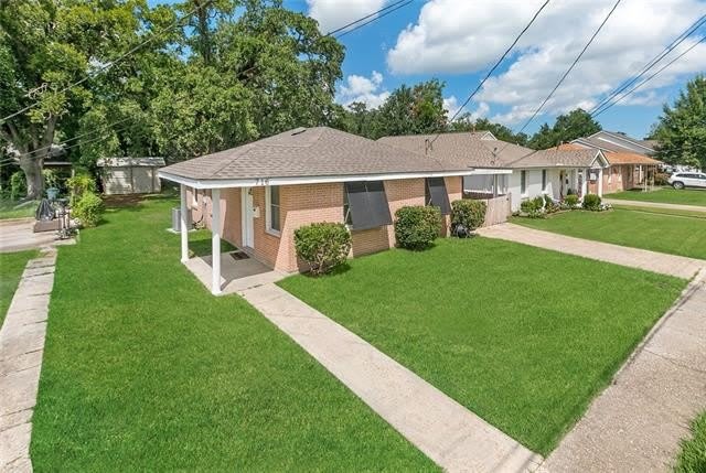 716 Grove Avenue – photo 1 of 38