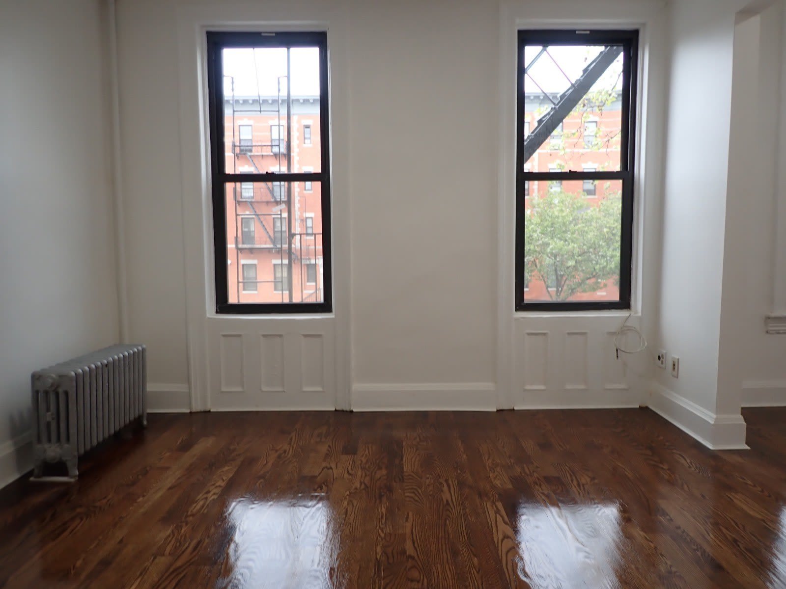 1559 EASTERN PARKWAY – photo 1
