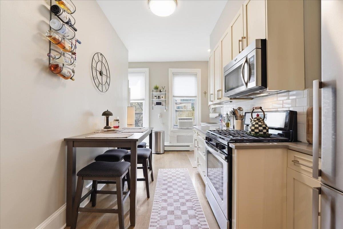 63 Madison St – photo 1 of 8