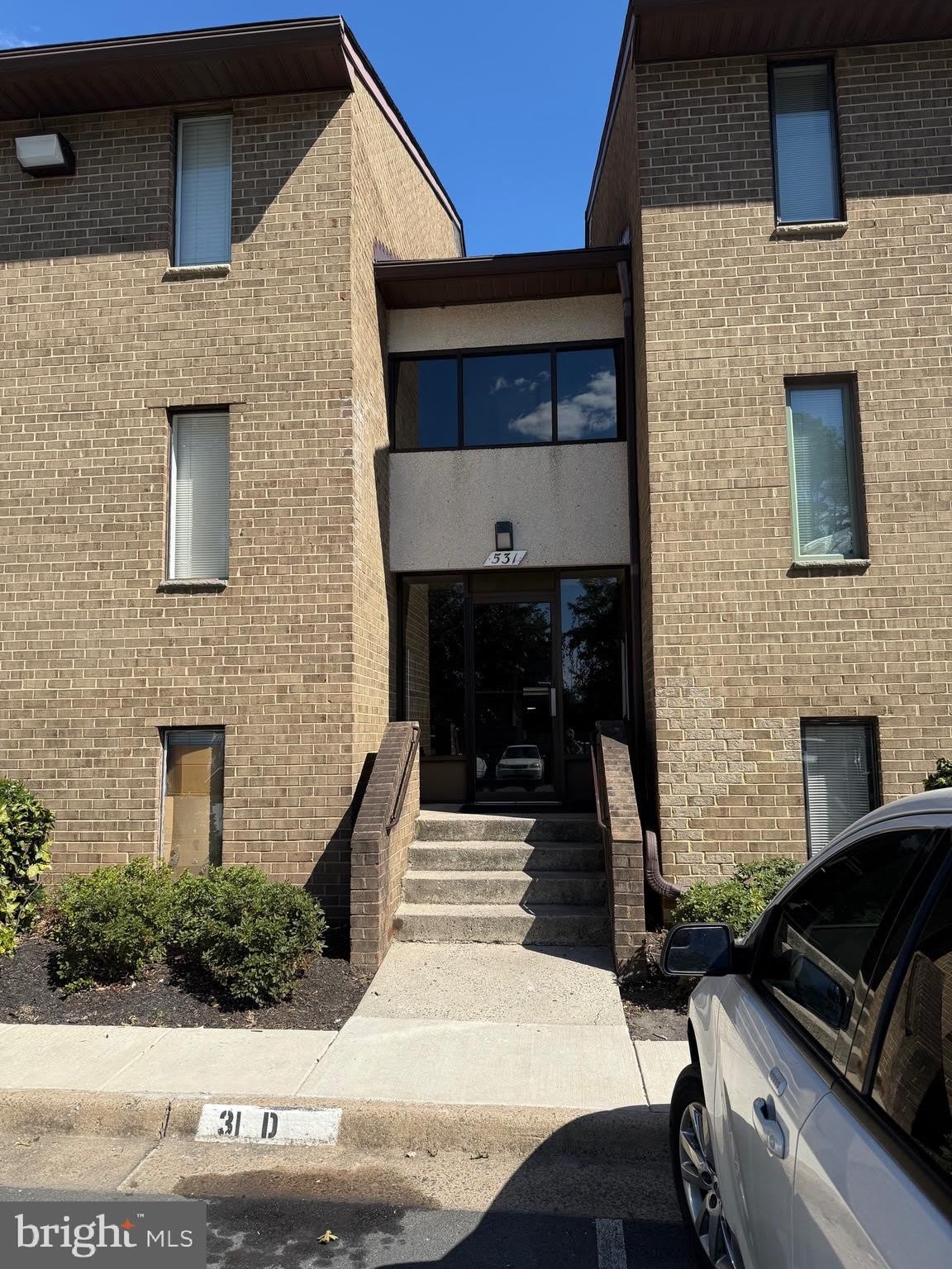 531 FLORIDA Avenue – photo 1 of 49