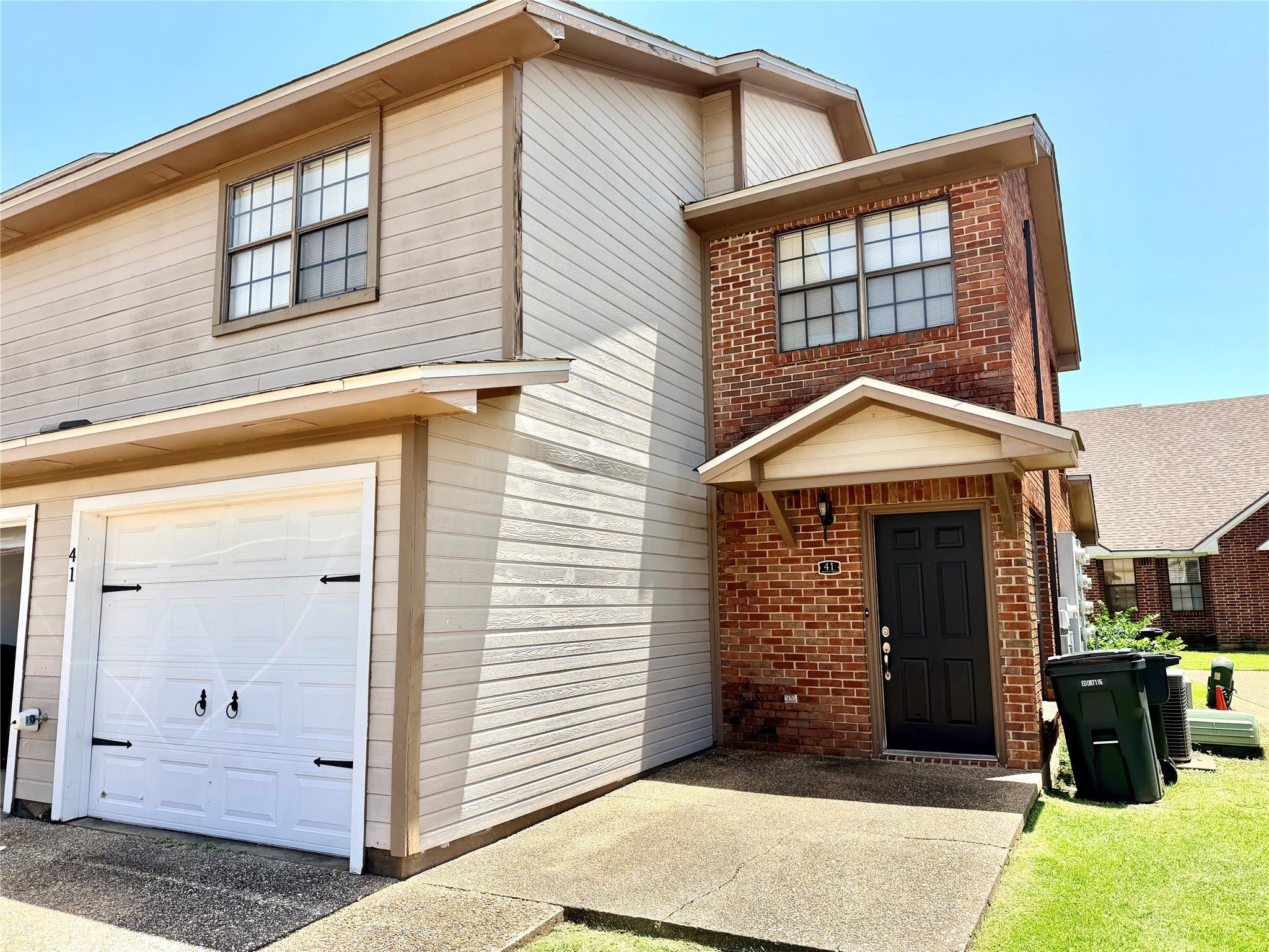 41 Meadow Creek Drive – photo 1 of 95