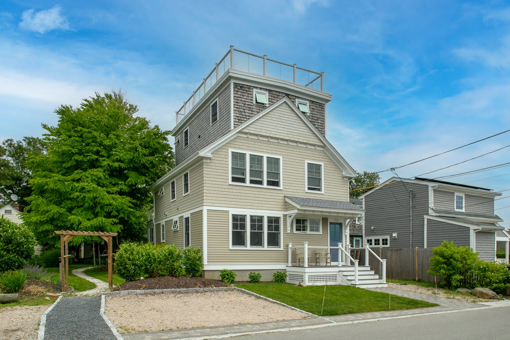 23 Warren Ave – photo 1 of 25