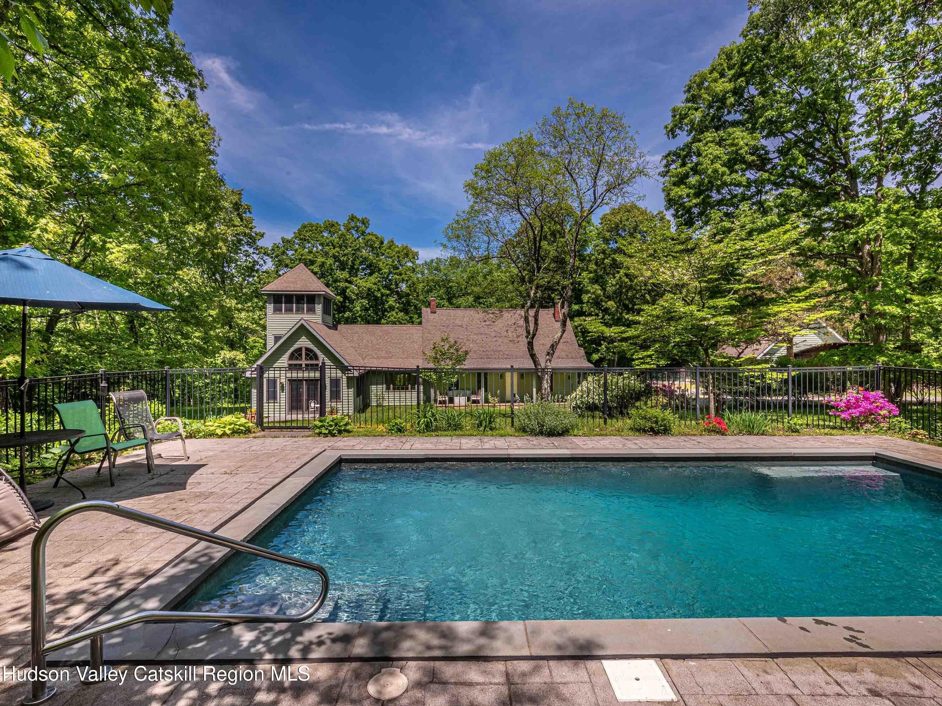 74 Hilltop Road – photo 1