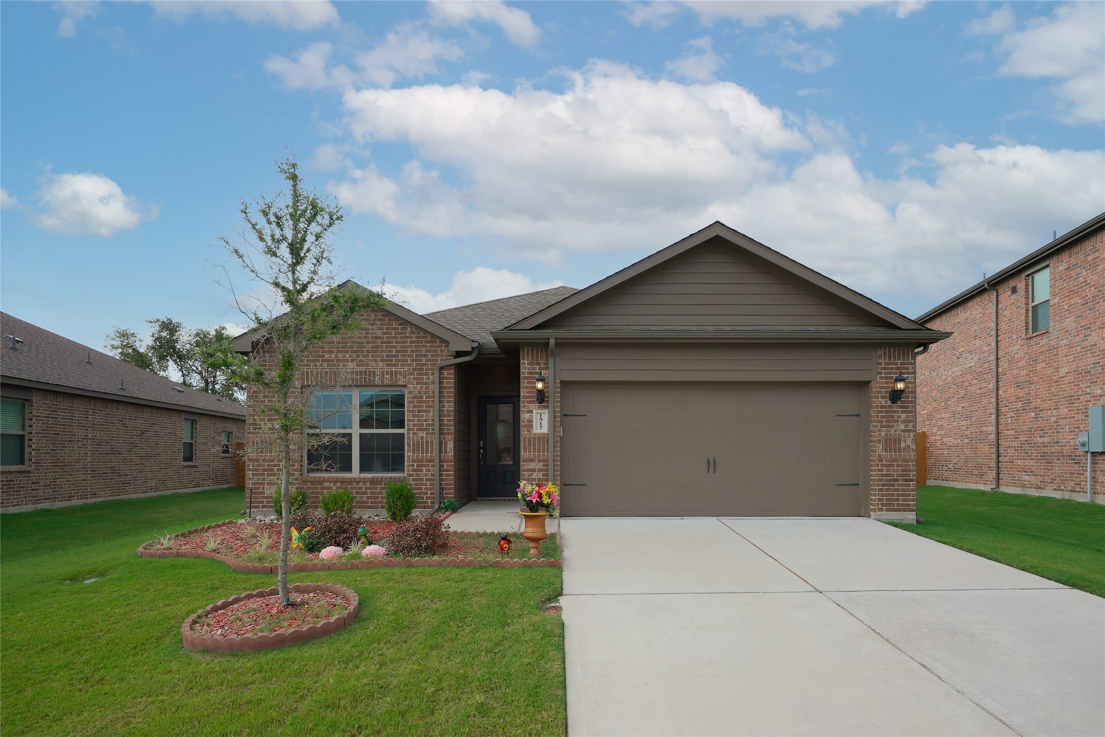 1517 Hill Top Court – photo 1