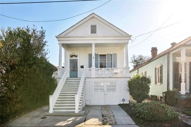5918 CHESTNUT Street – photo 1