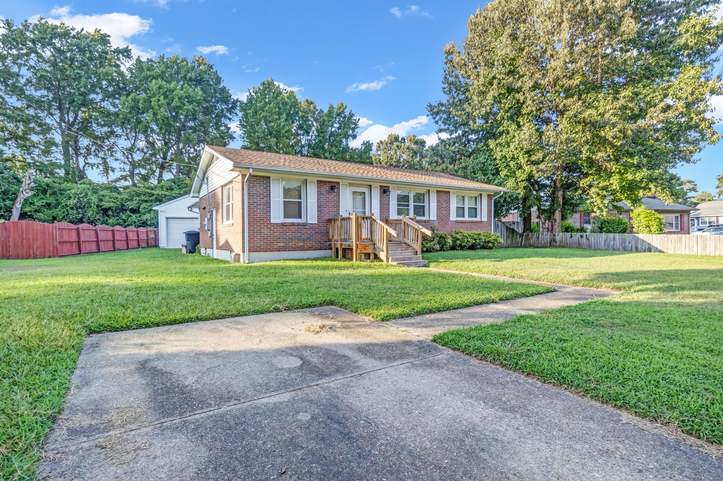 608 Brunswick Road – photo 1 of 22