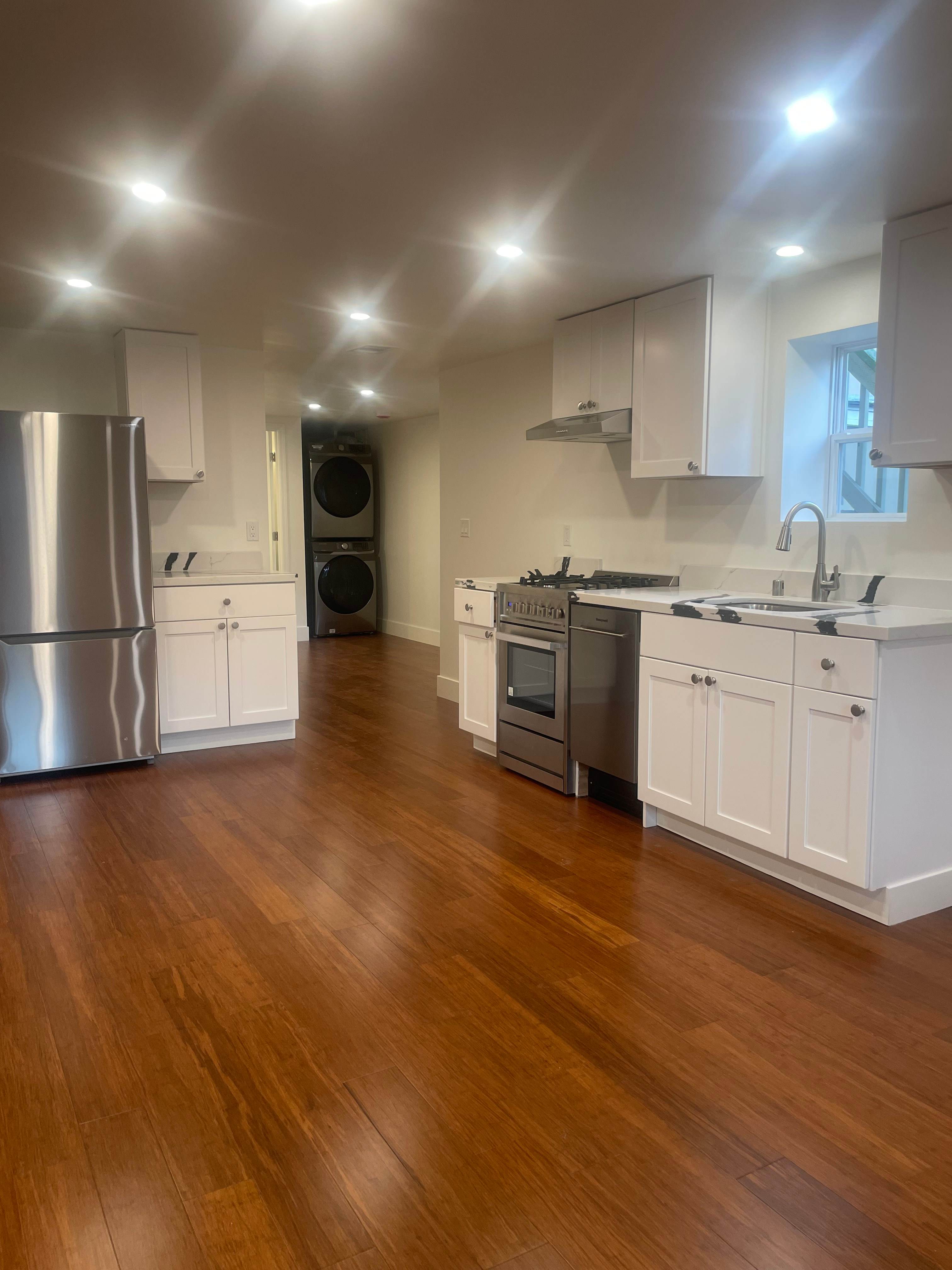1453 Hampel Street – photo 1