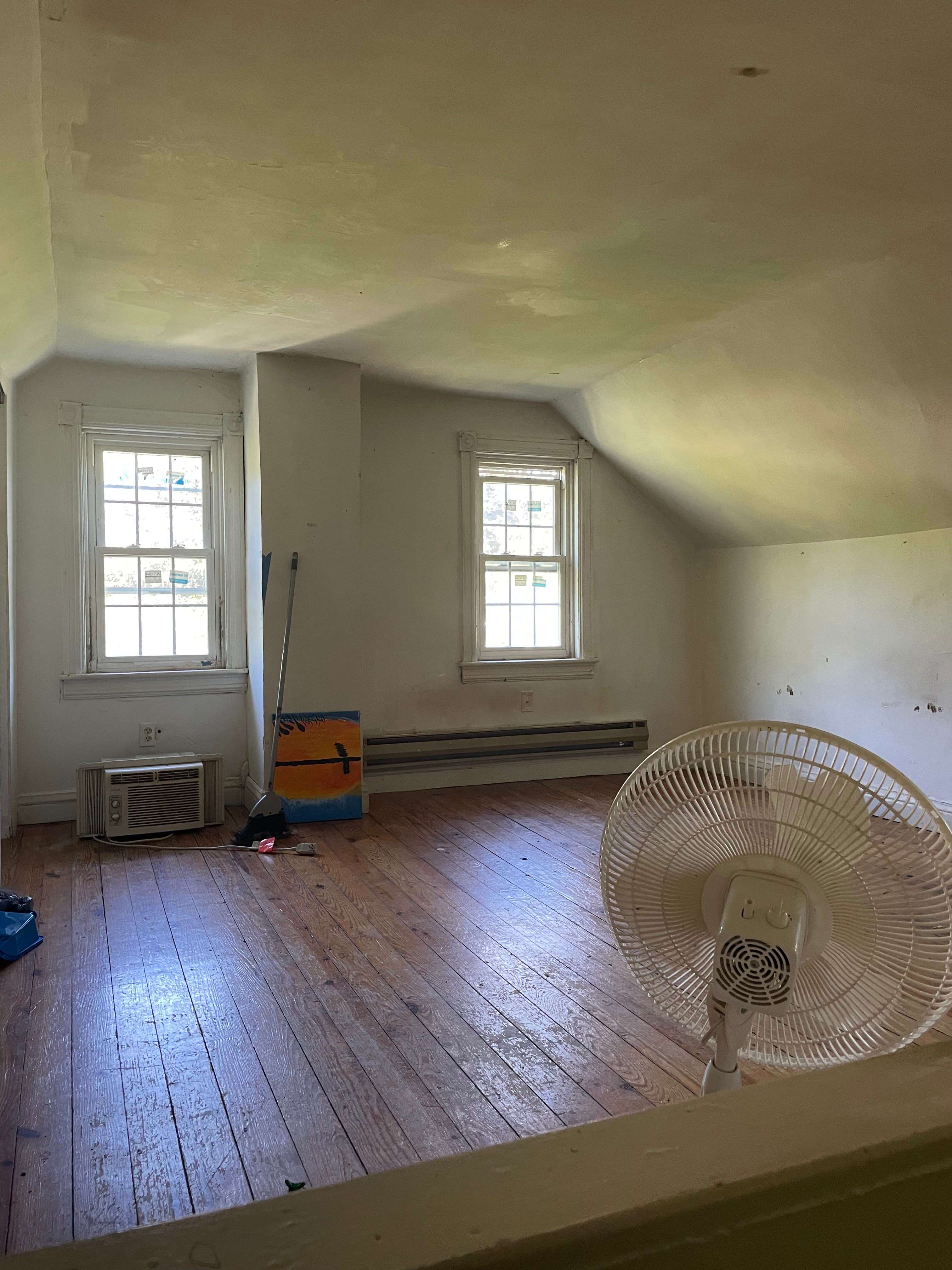 1039 Linden St – photo 1