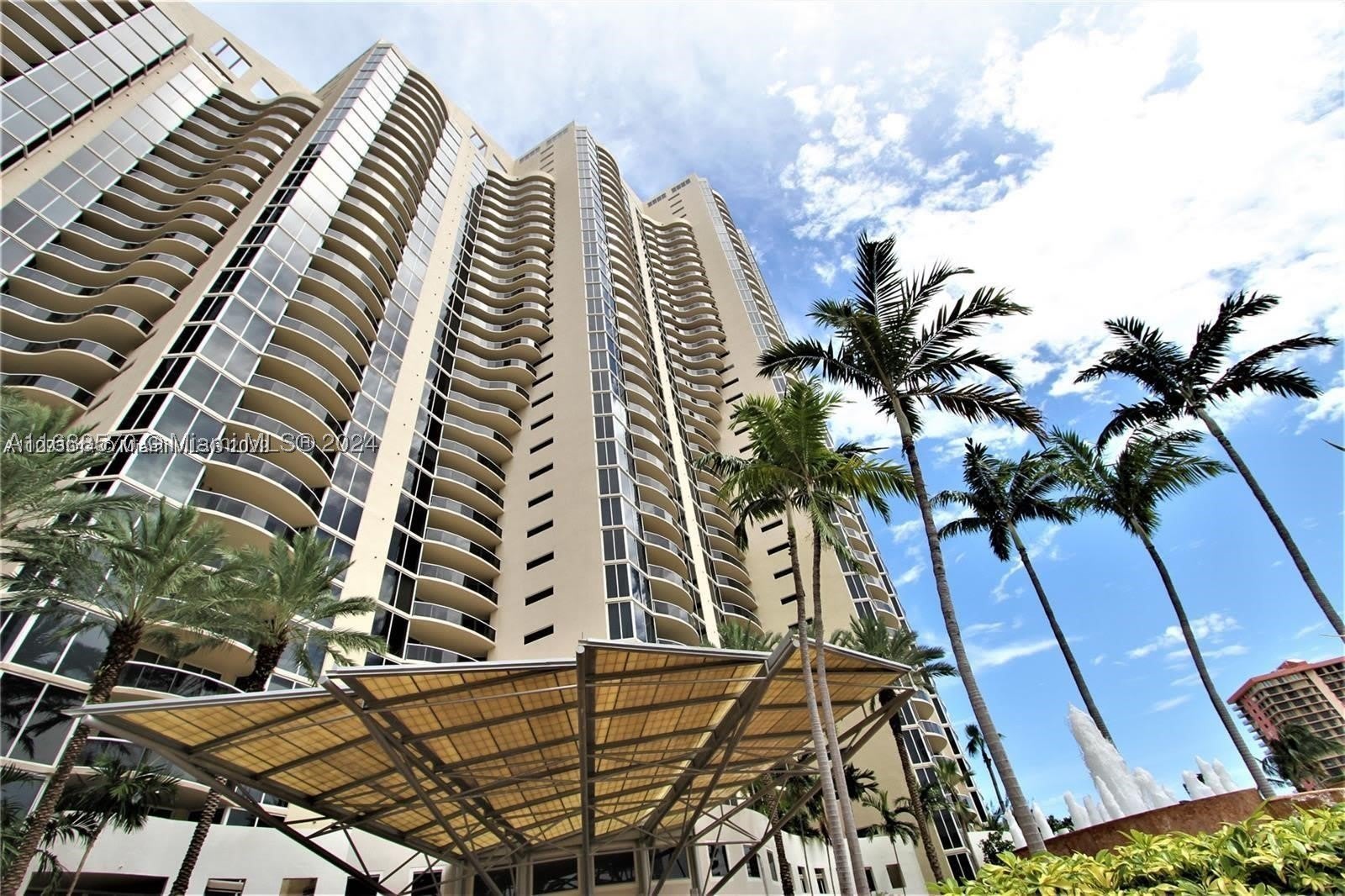 17555 Collins Ave – photo 1