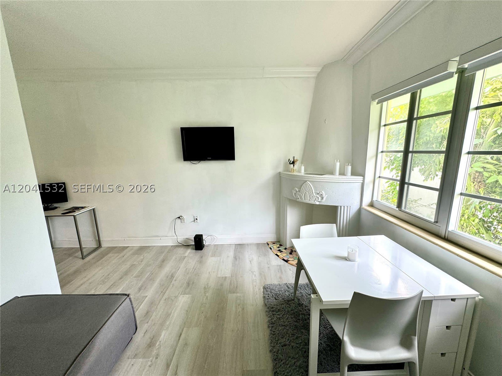 1341 Meridian Ave – photo 1