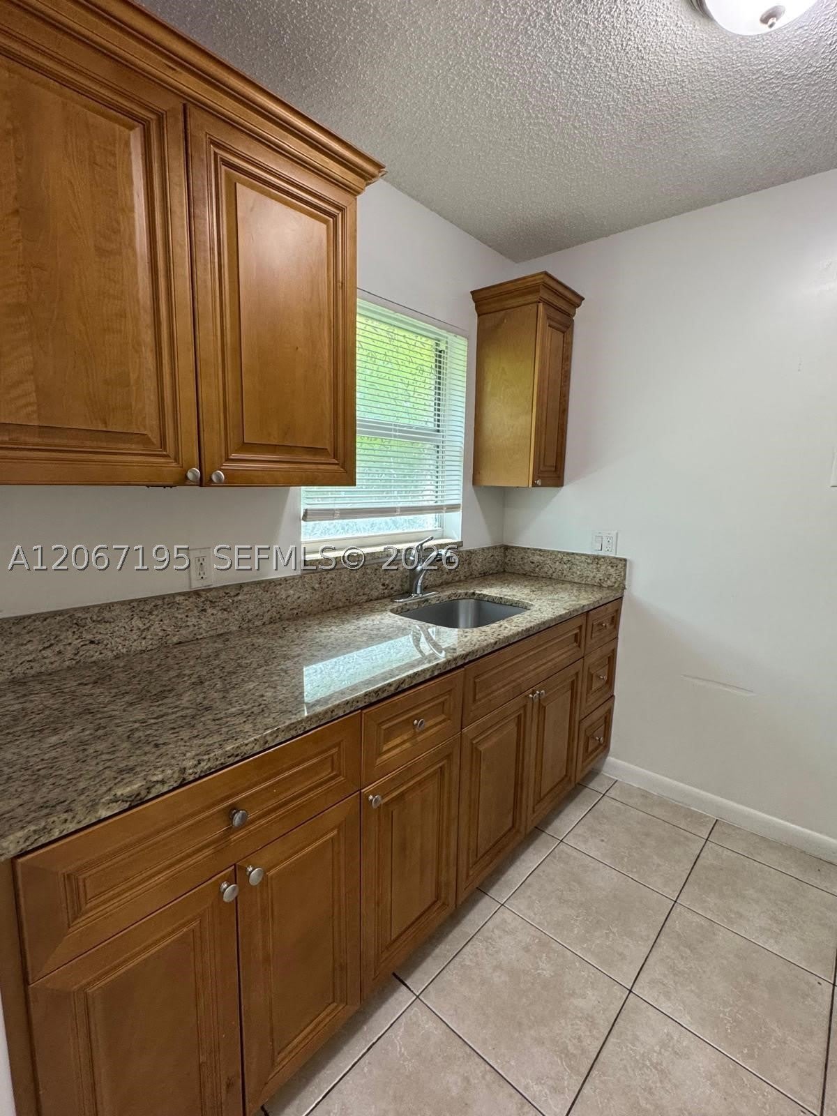 1746 3rd Ave N – photo 1
