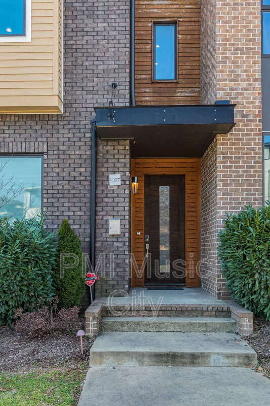 1027 Wedgewood Ave – photo 1