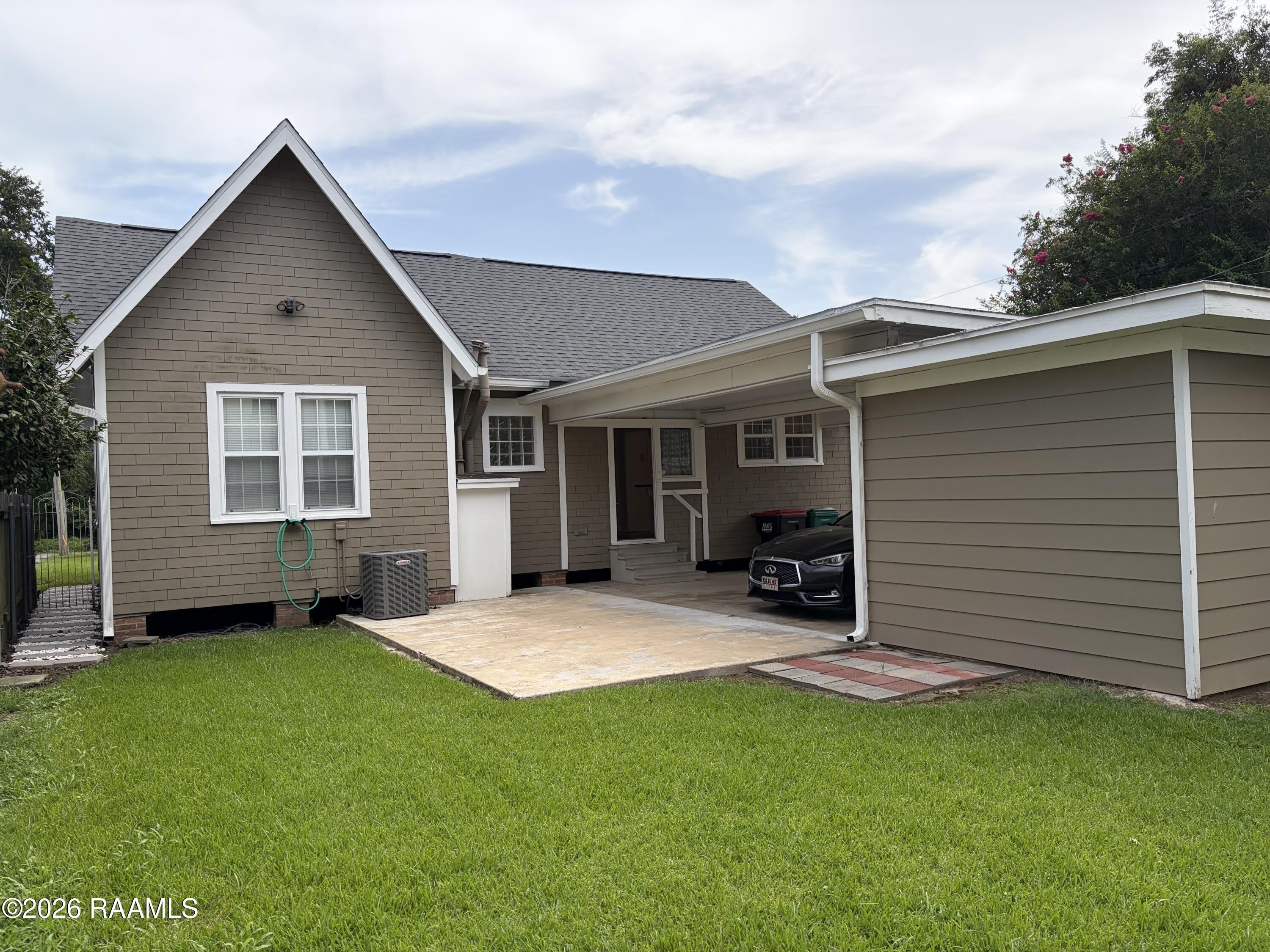 301 Stevenson Street – photo 1