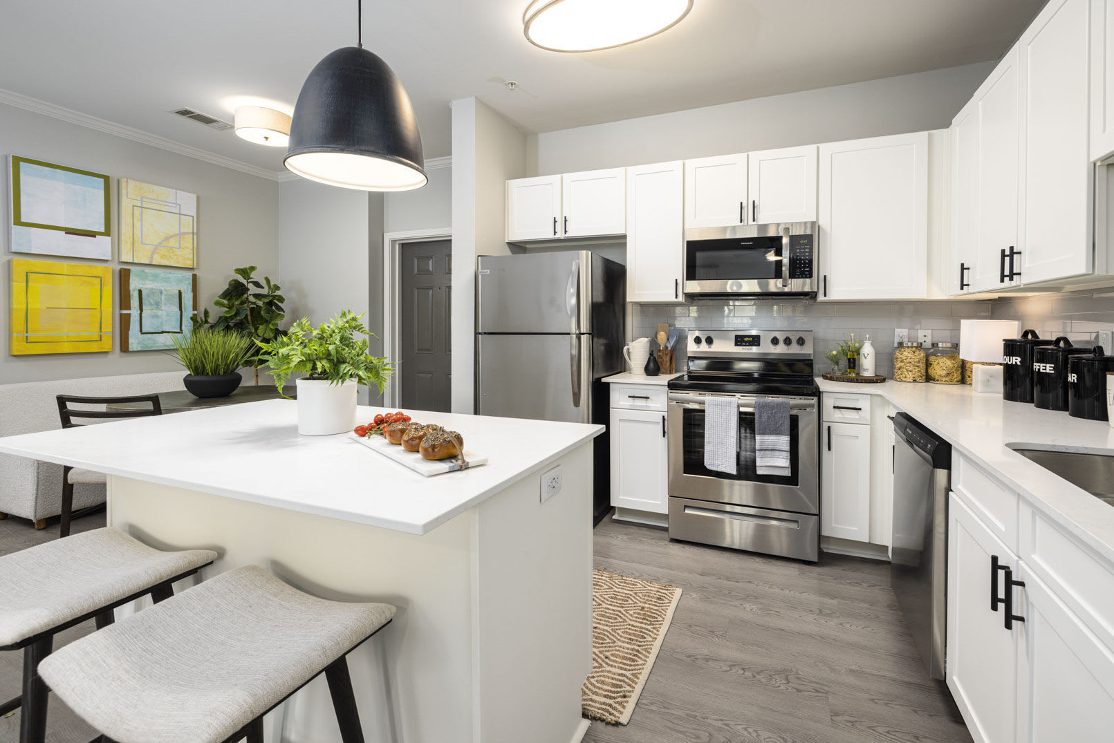 4554 Hollywood Street – photo 1