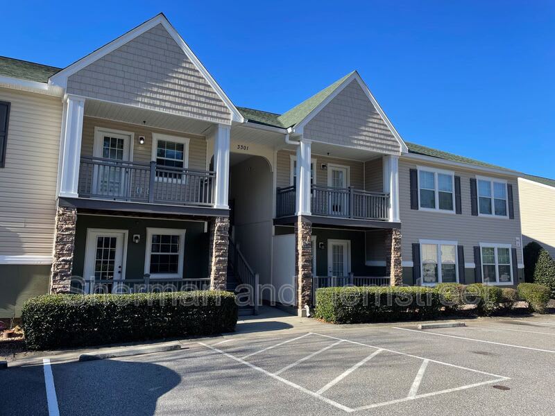 3400 London Court, Apt 203 – photo 1