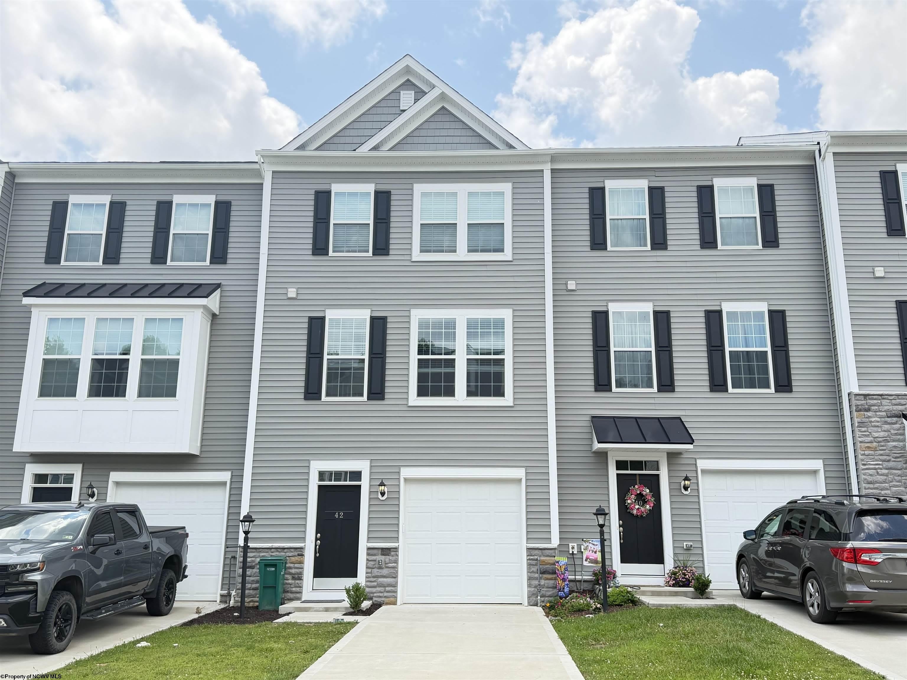 42 Dover Court – photo 1 of 26