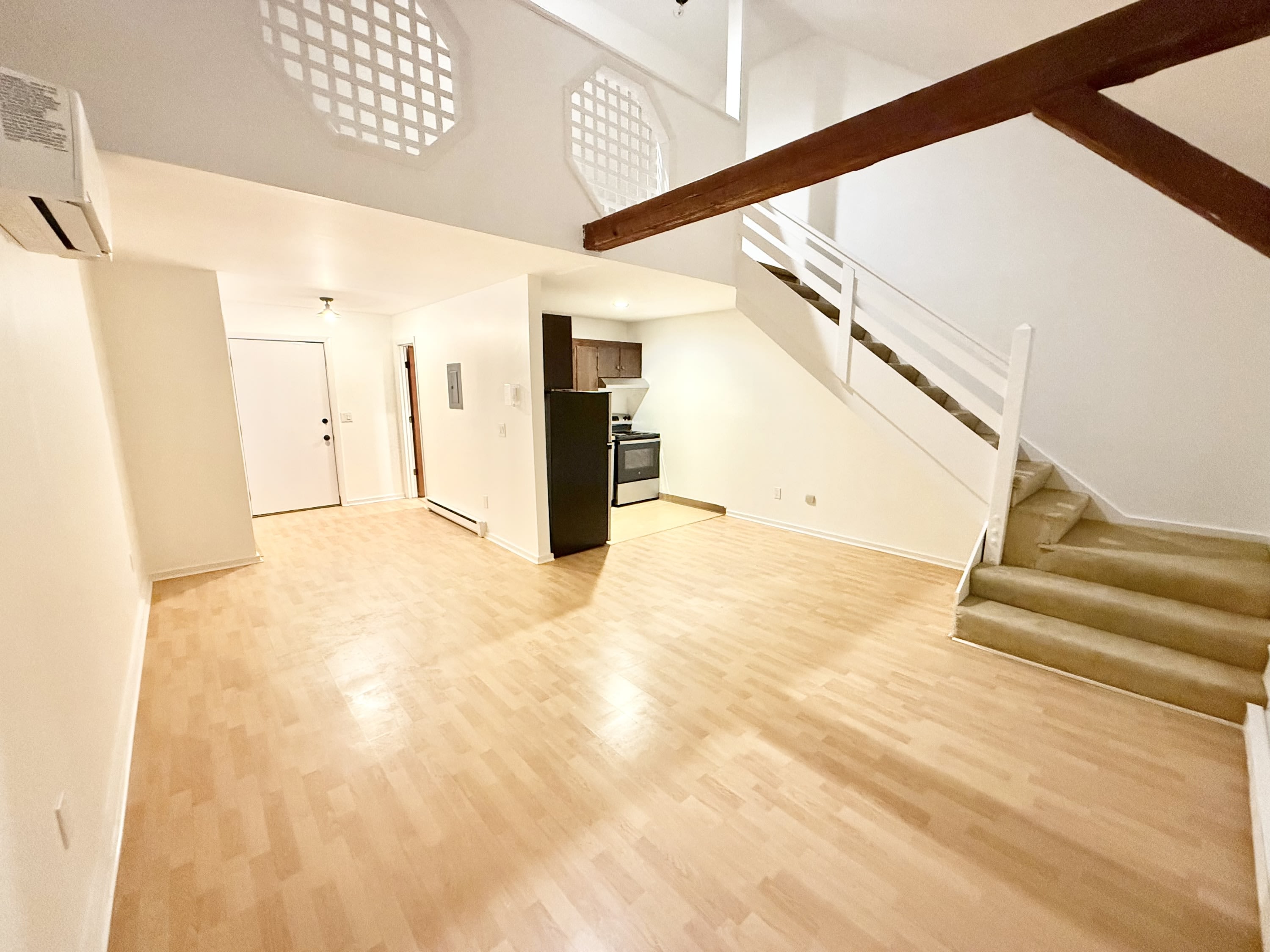 22 Paris Street – photo 1 of 7
