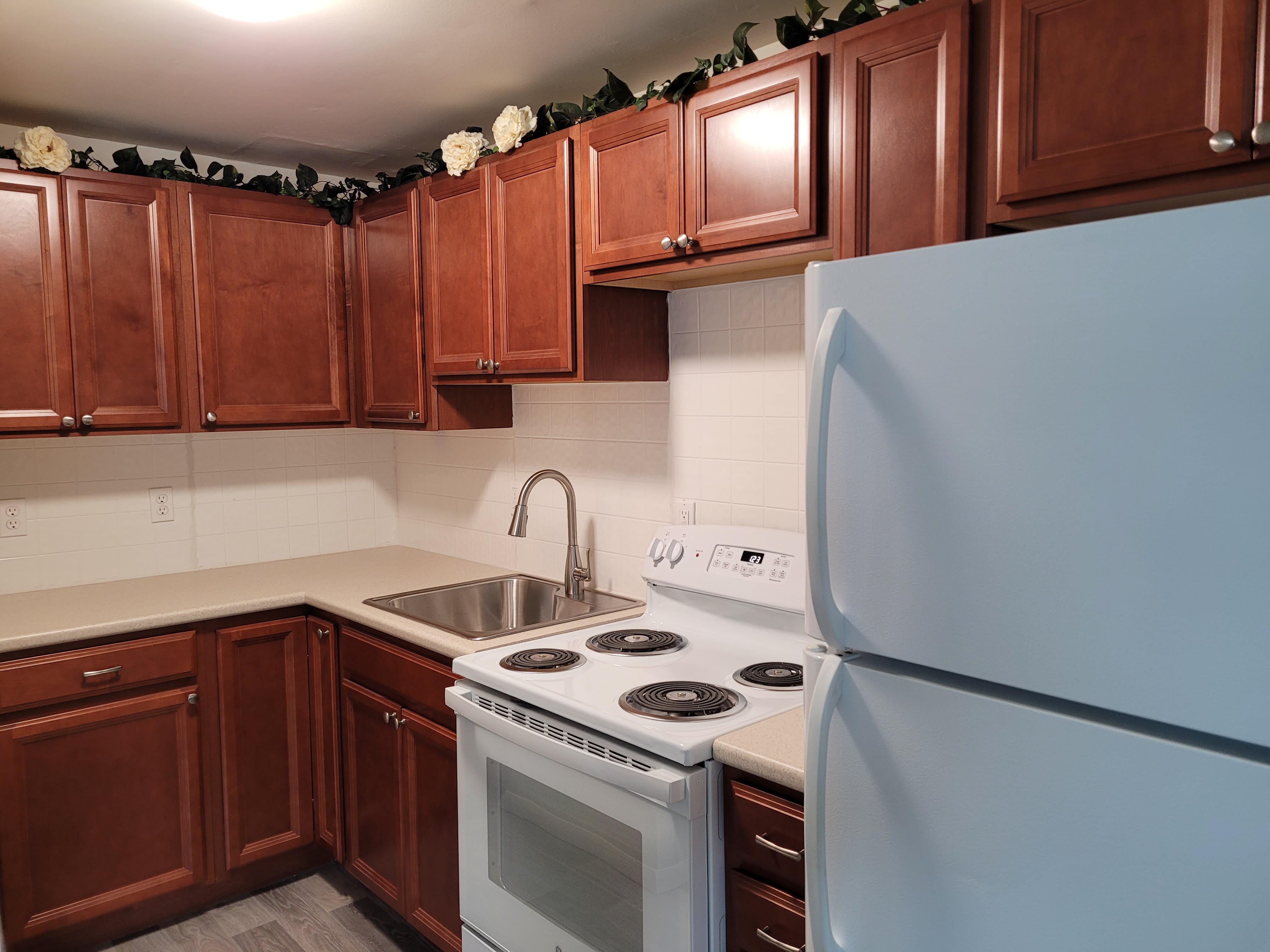 7 Callahan Drive – photo 1 of 11