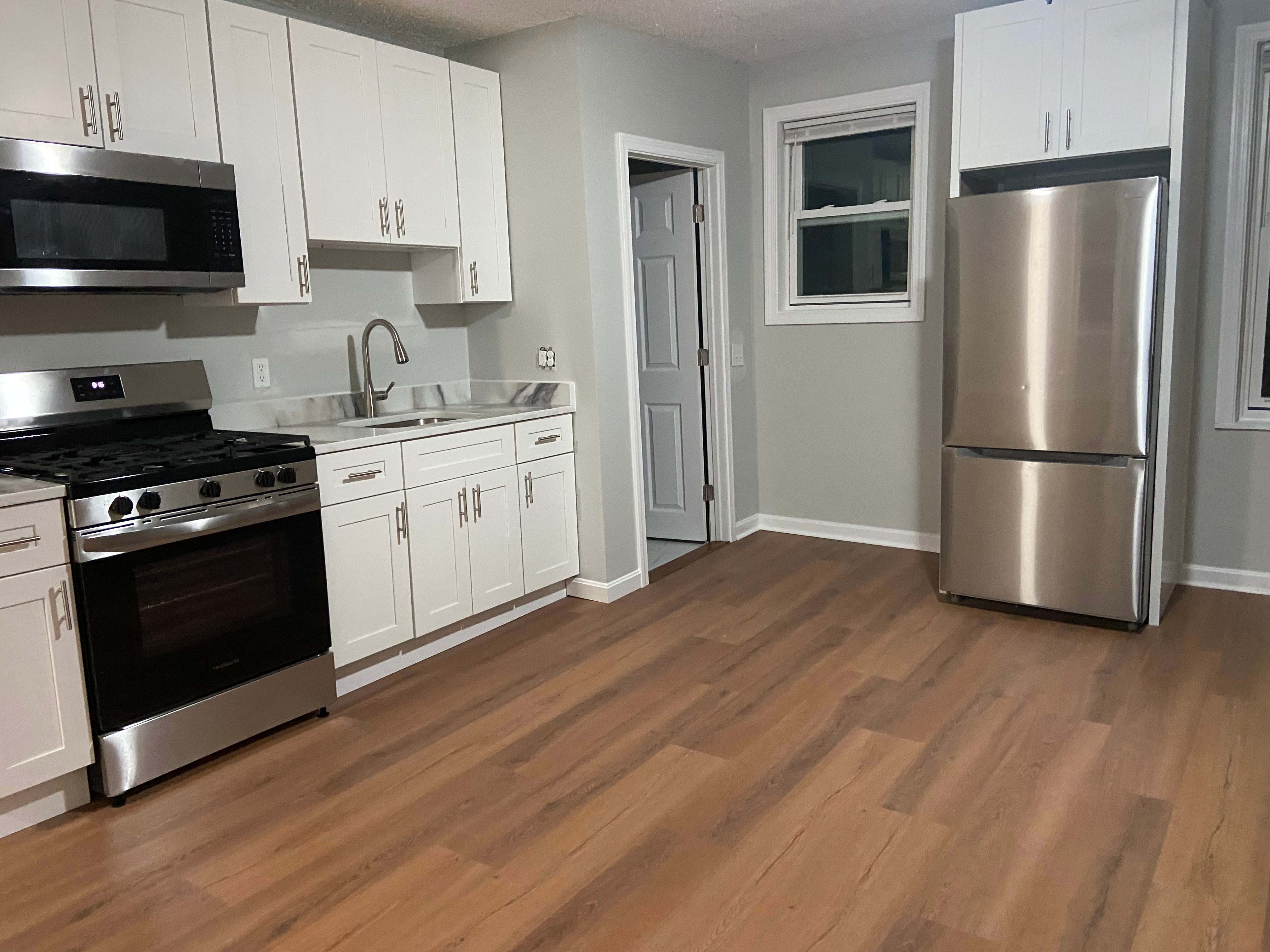 82 Montaup St – photo 1