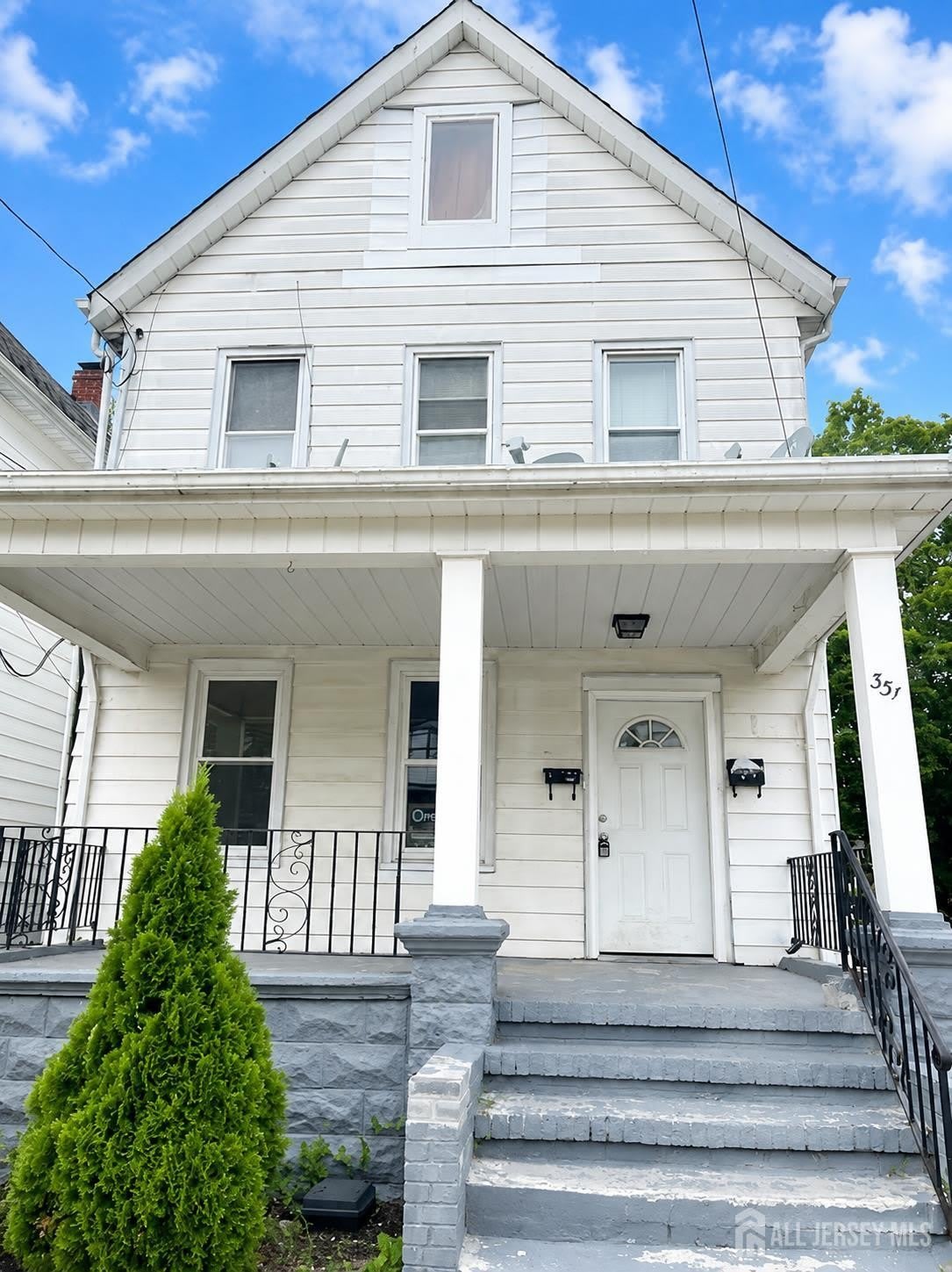 331 Somerset Street – photo 1