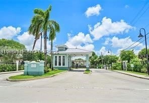 5333 NW 18th St – photo 1