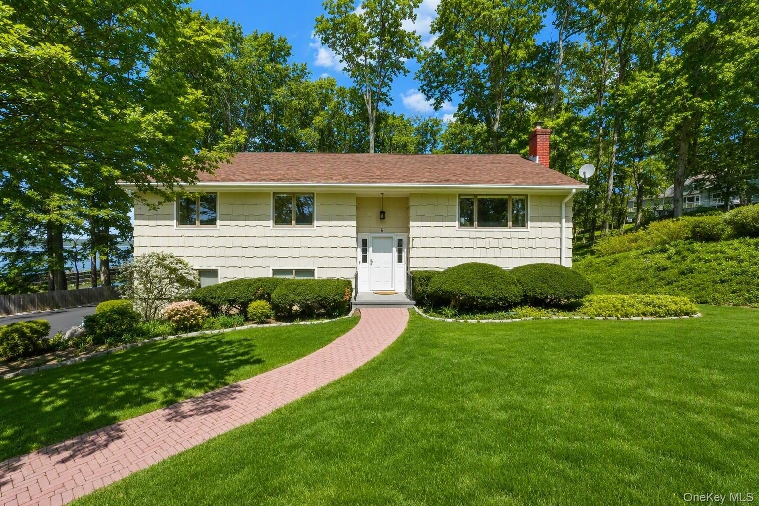 6 Scarborough Circle – photo 1 of 32
