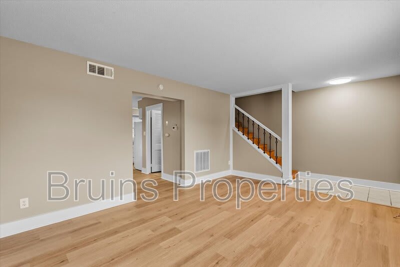 1825 Johnson Street – photo 1