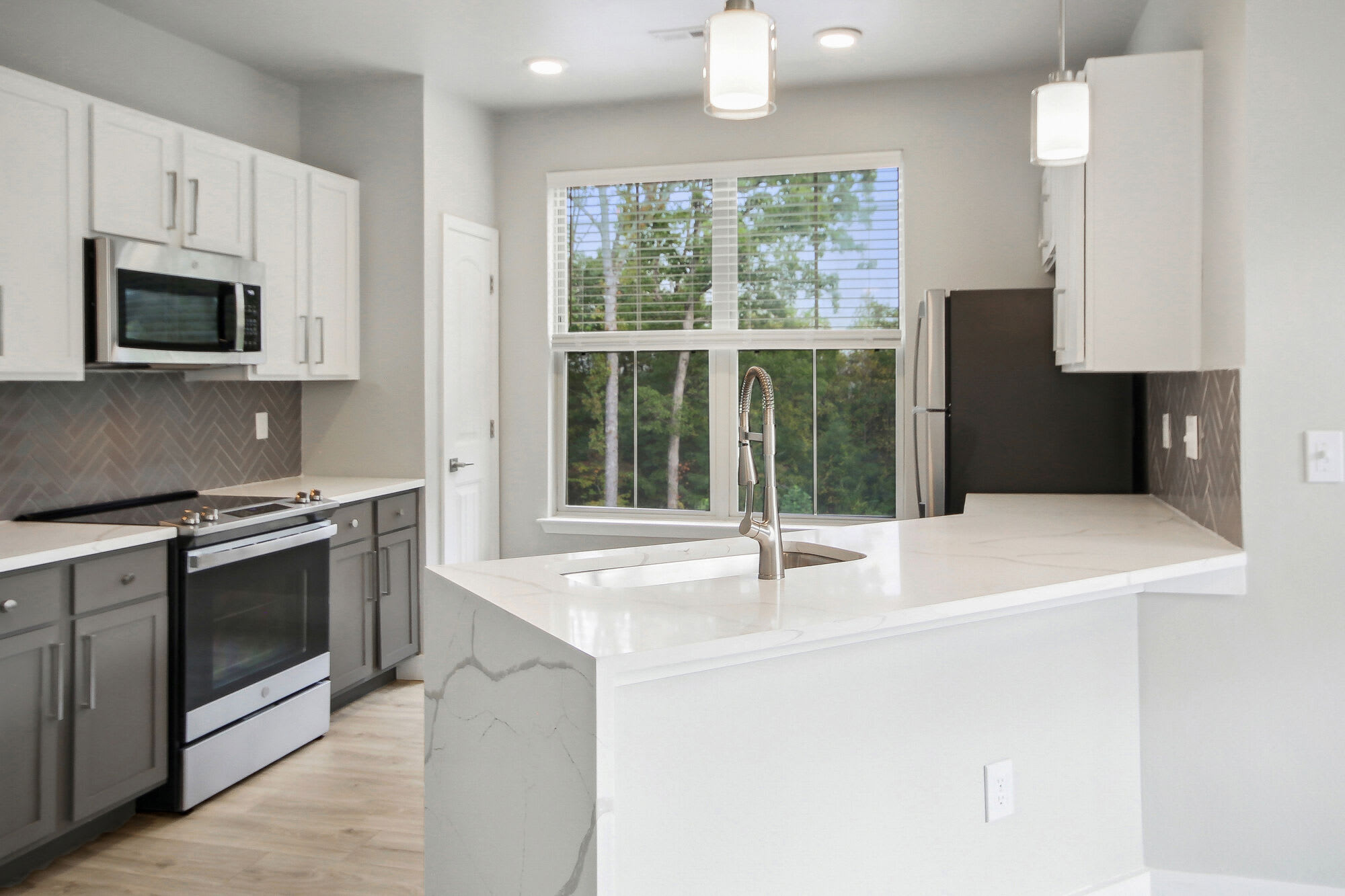 The Apartments at Brayden – photo 1 of 55