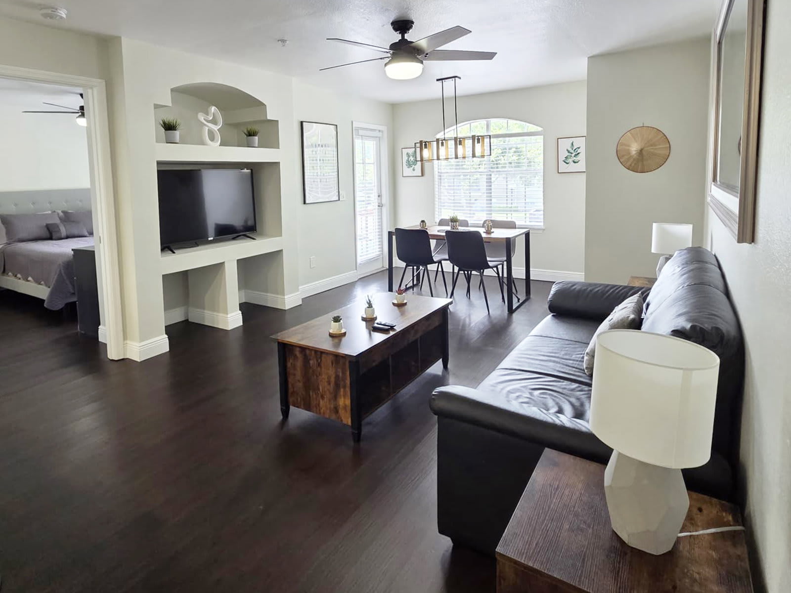 7310 Westpointe Boulevard – photo 1