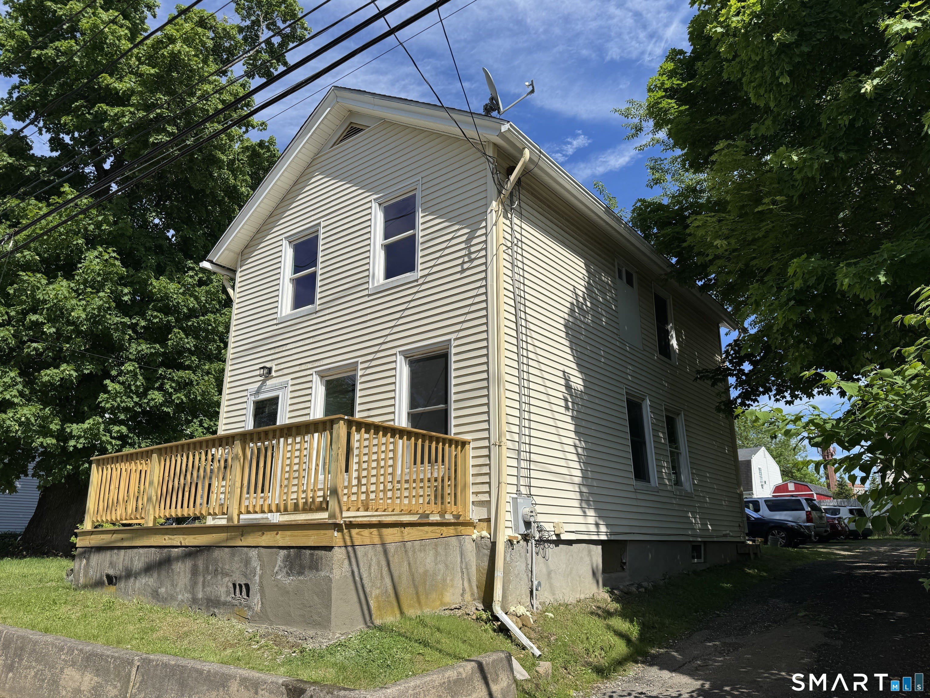 251 W Main Street – photo 1 of 14