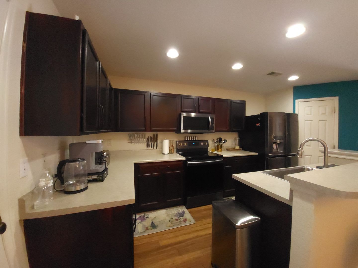 Eco-Friendly 3BR Townhome in Denver – photo 1