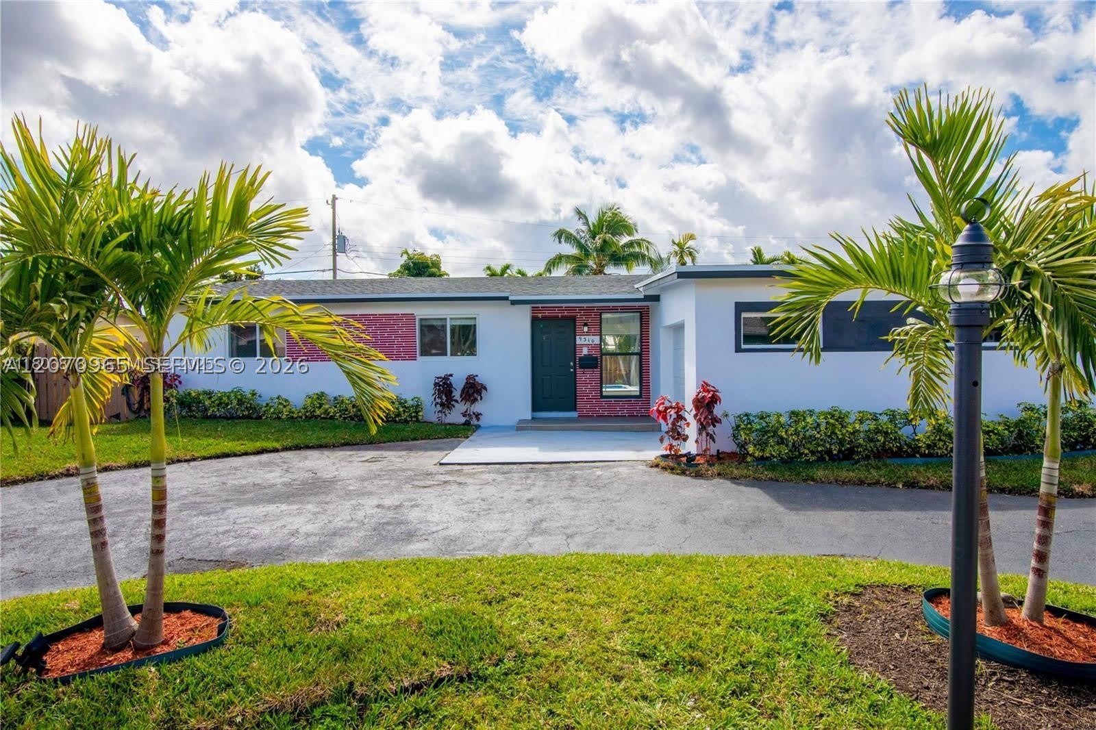 9310 SW 57th Ter – photo 1 of 11