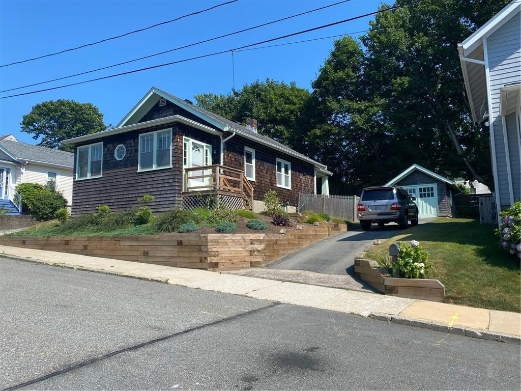 24 Burdick Avenue – photo 1