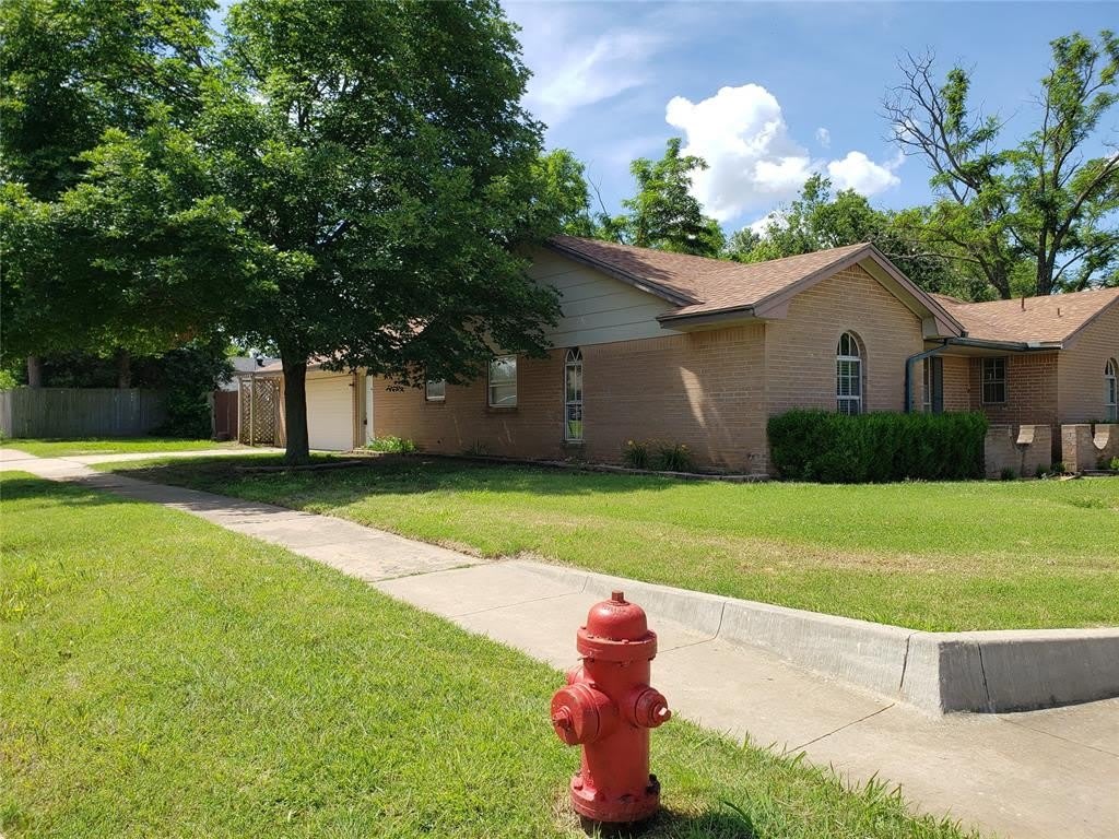 1932 Elmhurst Drive – photo 1