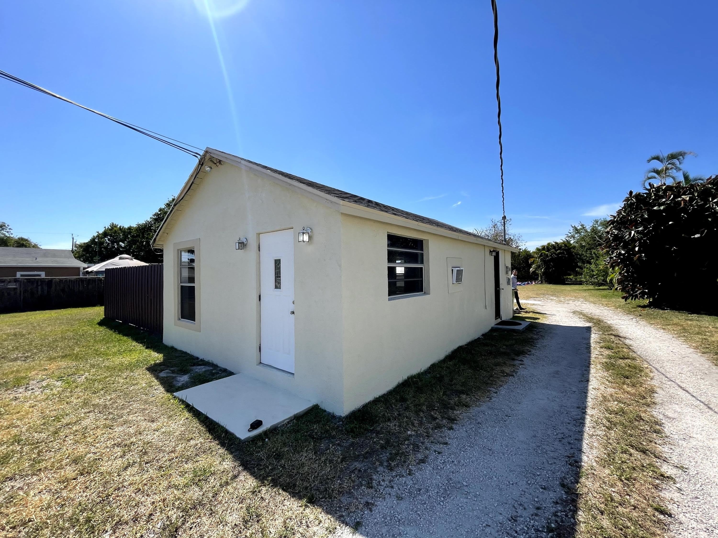 3901 Lakewood Road – photo 1
