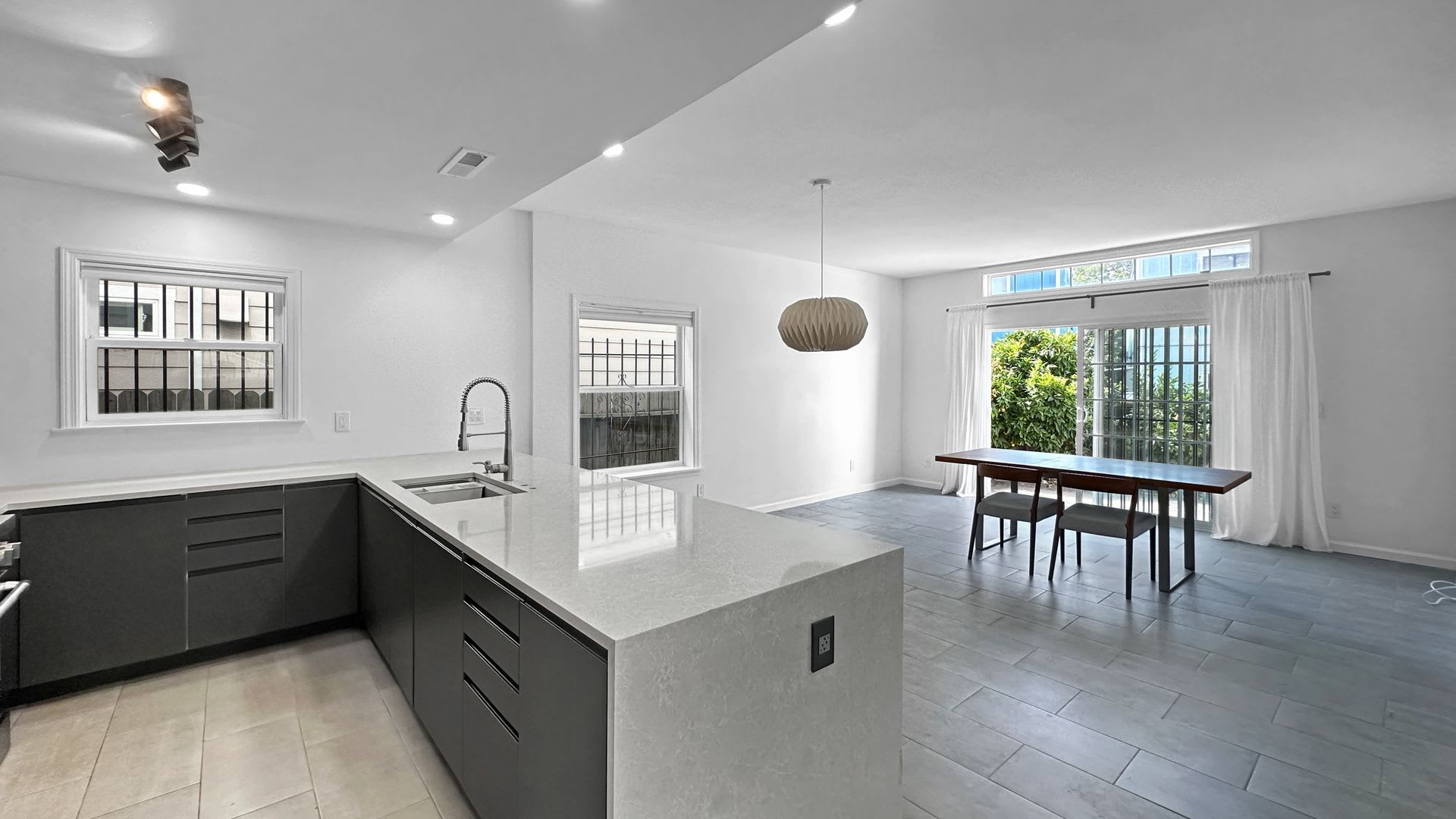 Fruit Trees on this Tastefully Remodeled House in Prescott! – photo 1