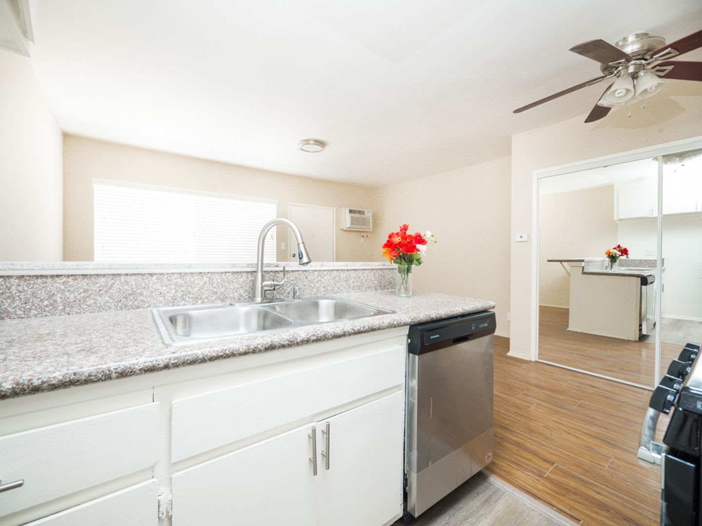 1645 N. Winona Blvd. – photo 1