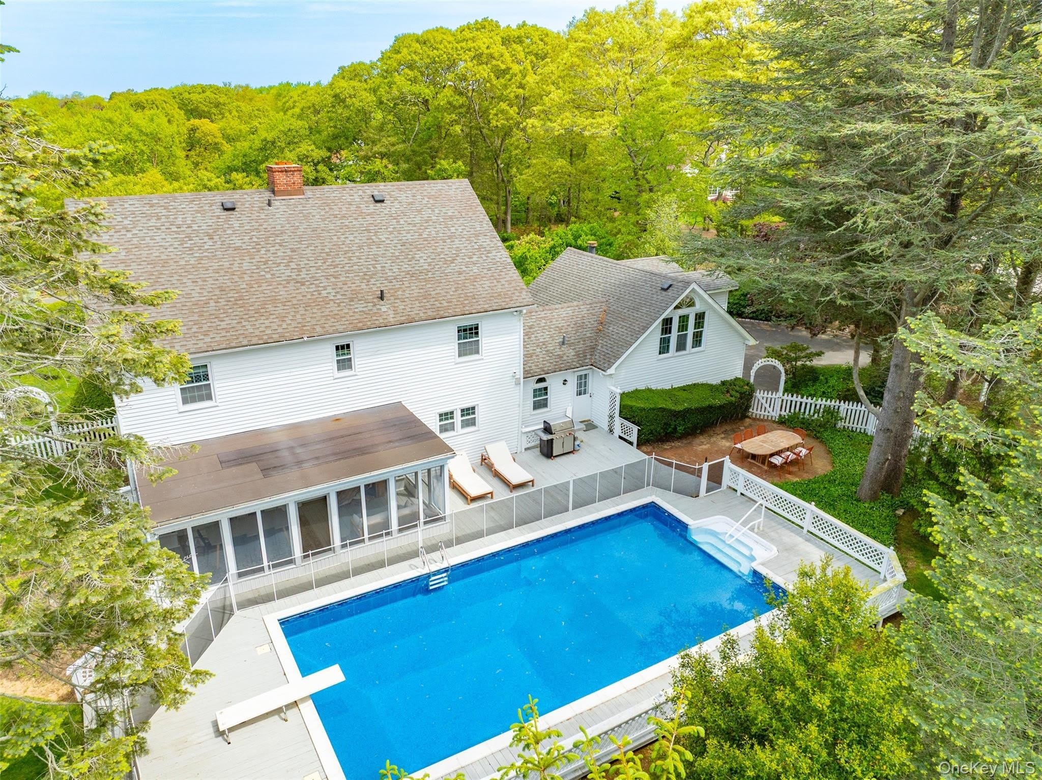 110 Sleepy Hollow Lane – photo 1 of 46