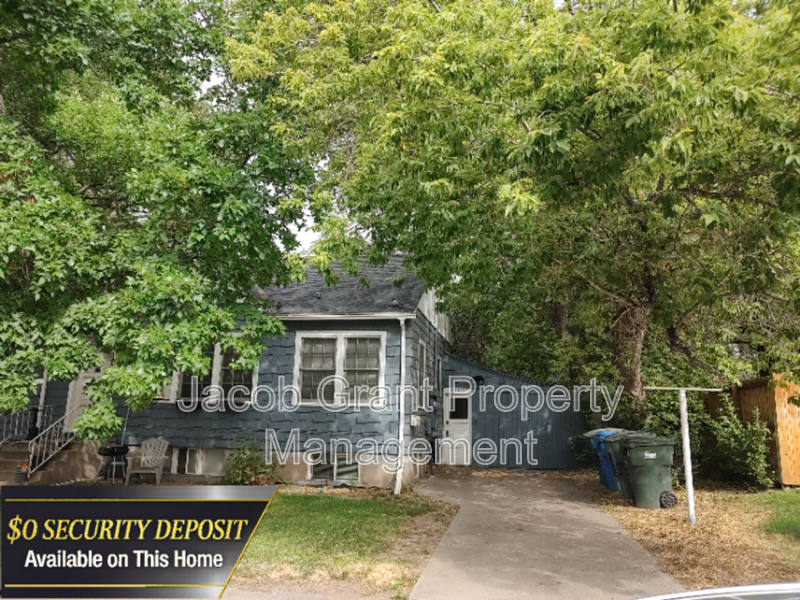 1110 E Lewis St – photo 1 of 80