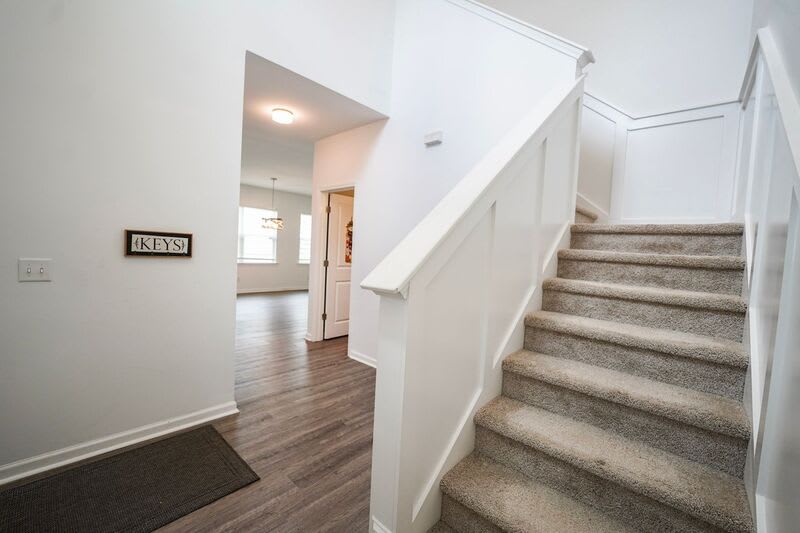 24 Crown Ct – photo 1 of 259
