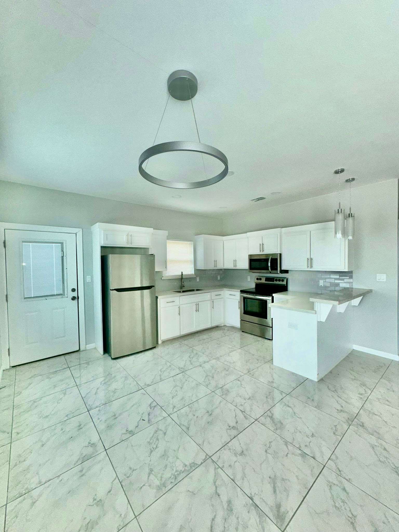 3312 S Mia Ln – photo 1 of 80