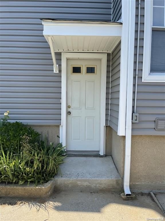 28 Ellwood Street – photo 1 of 9