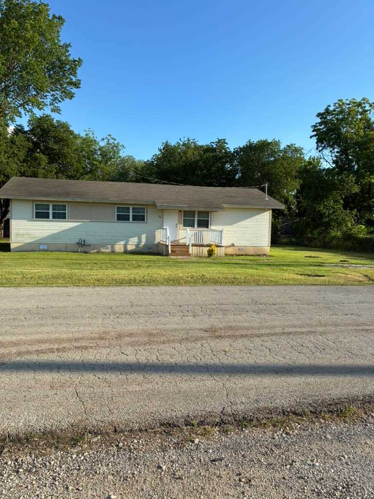 306 Hudson Street – photo 1 of 16